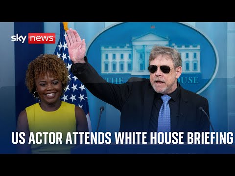 Mark Hamill makes special appearance at White House briefing