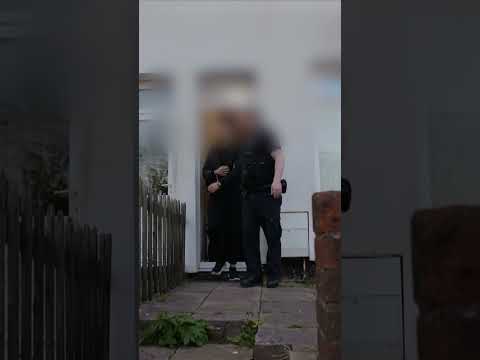 Home Office agents raid houses of first people who may be ‘relocated’ to Rwanda