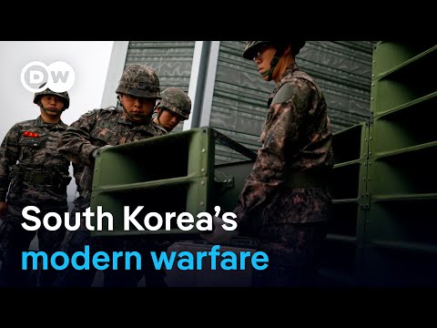 South Korea broadcasts anti-Pyongyang propaganda at border with speakers | DW News