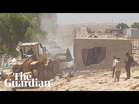 Israeli troops demolish buildings in West Bank village
