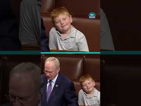 Congressman’s son makes faces during his dad’s speech #itvnews
