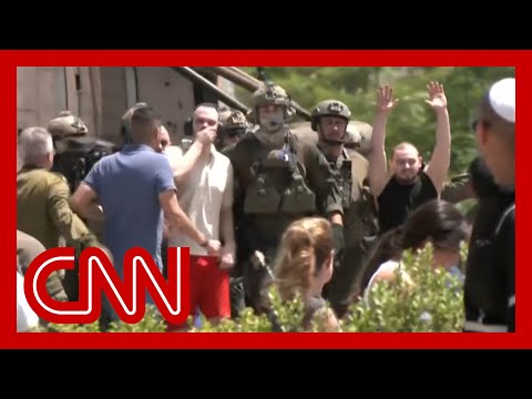 Video shows moment Israeli hostages exit helicopter after being rescued
