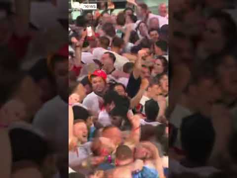 Watch England fans react to Palmer’s goal