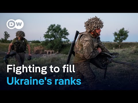 Ukraine’s unpopular draft law brings in more recruits. So what is the army planning next? | DW News