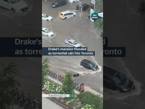 Torrential rain in Toronto has caused floods and power outages  #itvnews #canada  #toronto