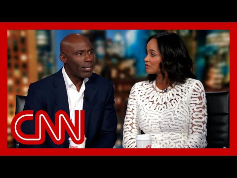 ‘I was stripped of my dignity’: Terrell Davis recounts getting handcuffed after United flight