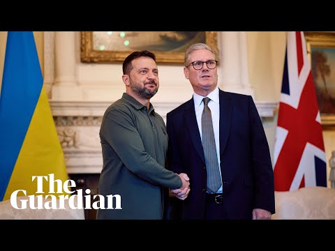 Keir Starmer welcomes Volodymyr Zelenskiy at Downing Street