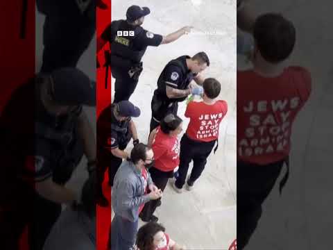 Pro-Palestinian protesters sing during arrests in US Capitol. #BBCNews