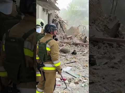 Moment Russian missile hits Kyiv children’s hospital