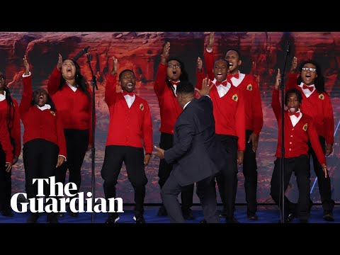 Gospel version of US national anthem receives standing ovation at Democratic convention