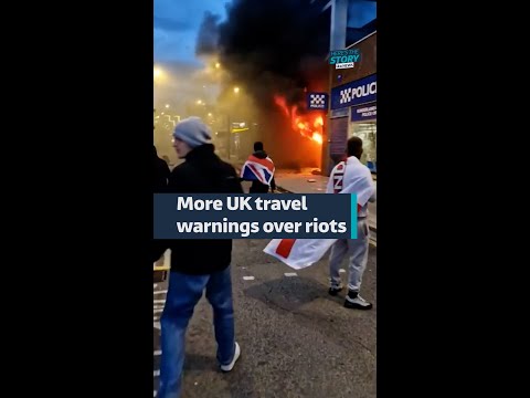 More countries issue warnings over riots in the UK