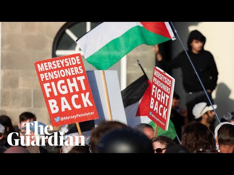 Counter-protesters gather across England as riots predicted across the UK
