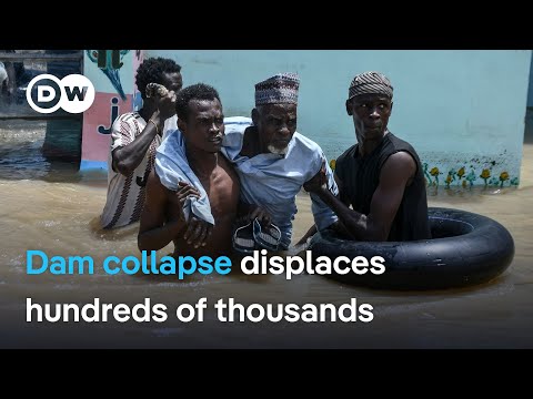 Nigeria’s worst flooding in decades leaves thousands trapped | DW News