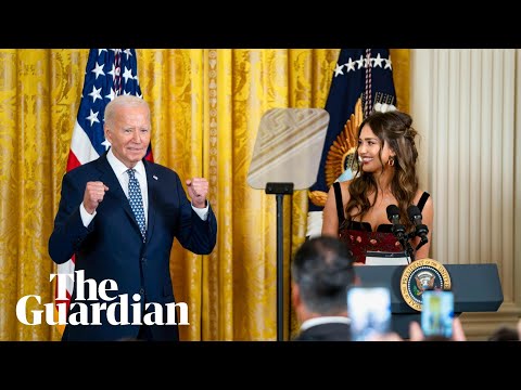 ‘Can you get me a job?’ Biden jokes with Jessica Alba about leaving White House
