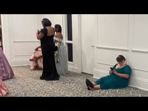 ‘Truly a horror story’: Bridgerton-themed ball goes viral for wrong reasons | ITV News