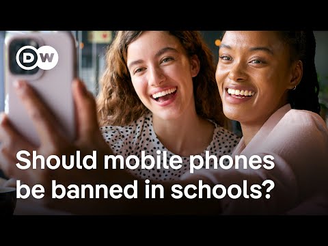 France tests banning mobile phones in middle schools | DW News