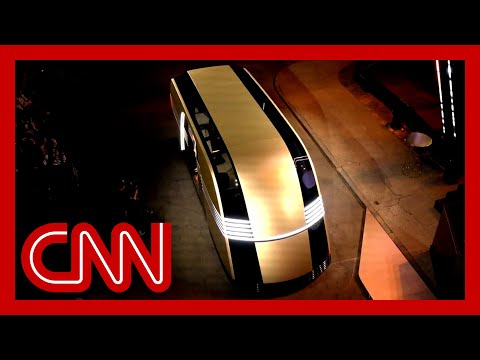 ‘A toaster on wheels’: Swisher reacts to Musk unveiling ‘Robovan’