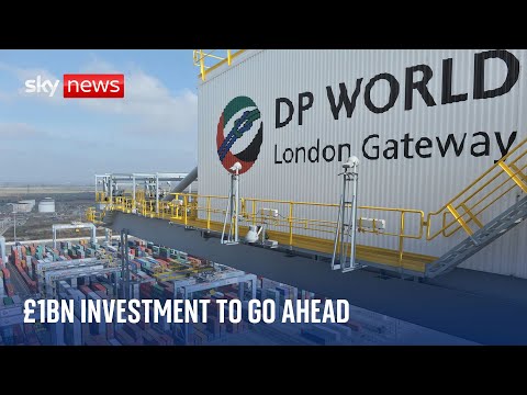 P&O Ferries owner’s £1bn investment in UK will go ahead despite transport sec calling for boycott