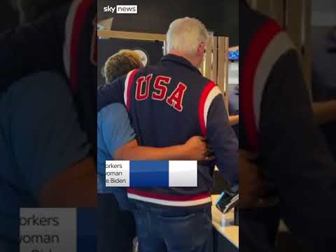 Bill Clinton surprises McDonald’s workers while campaigning for Kamala Harris in Georgia