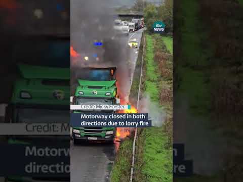 Moterway closed in both directions due to lorry fire #itvnews #shorts