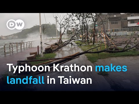 ‘Weird’ Typhoon Krathon lands on Taiwan’s west coast | DW News