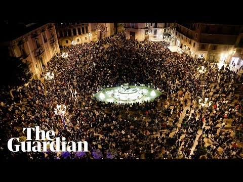 Thousands call for Valencia’s leader to resign after deadly floods