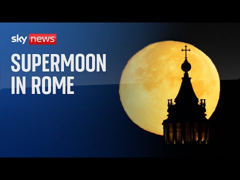 Watch live: The fourth and last supermoon of 2024 in Italy