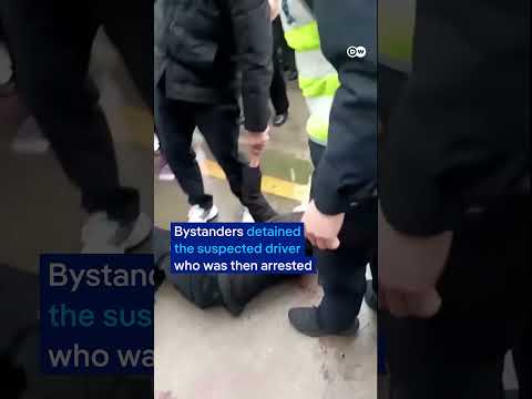 Car crashes into people outside primary school | DW News