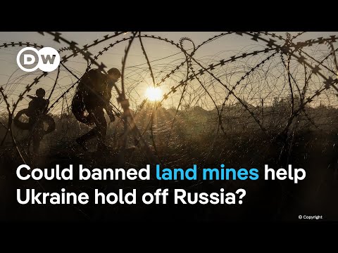 Ukraine accuses Russia of ‘psychological’ warfare after nations close embassies | DW News