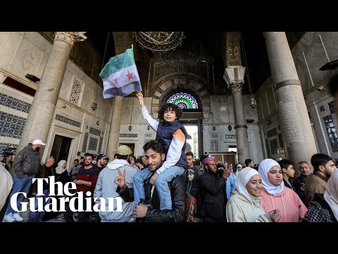 Syrians mass at Damascus mosque for first Friday prayers since fall of Assad