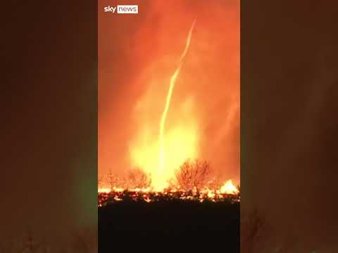 ‘Fire tornado’ spotted in LA blaze