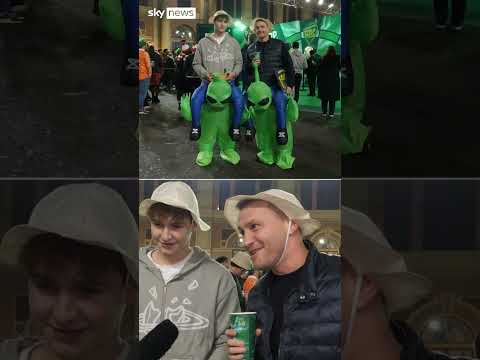 Best outfits at the World Darts Championship final