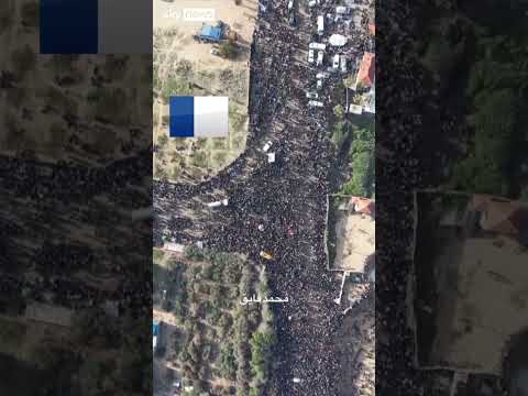 Thousands wait to return to northern Gaza
