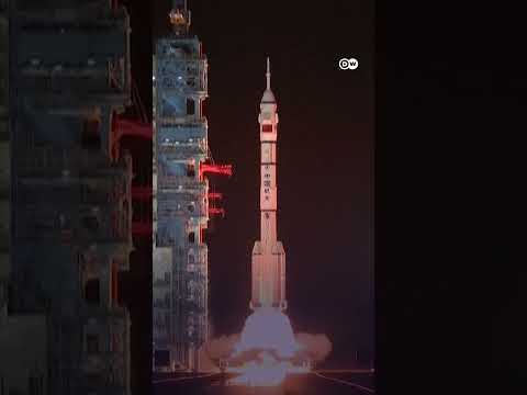 Far above the Earth, three astronauts wished those down below a happy Lunar New Year | DW News