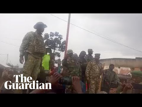 Crowd cheers M23 rebels advancing south in eastern DRC