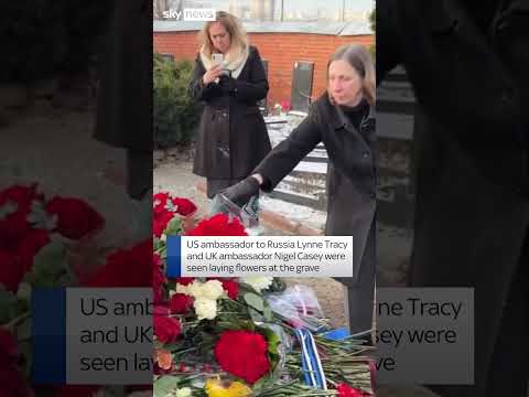 Tributes one year after Navalny’s death