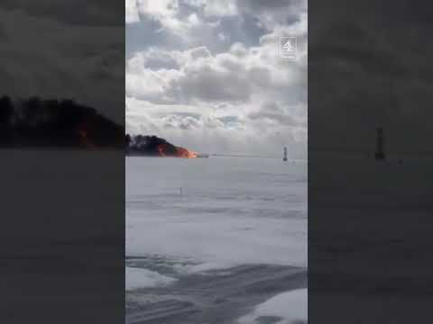 Moment Toronto plane crashes