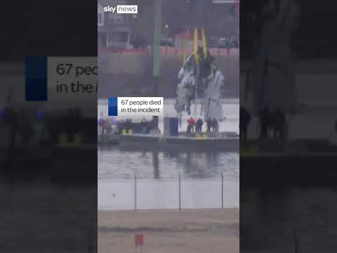 Plane wreckage retrieved from Washington DC river after collision