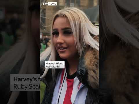 Football fans pay tribute to stabbed teenager