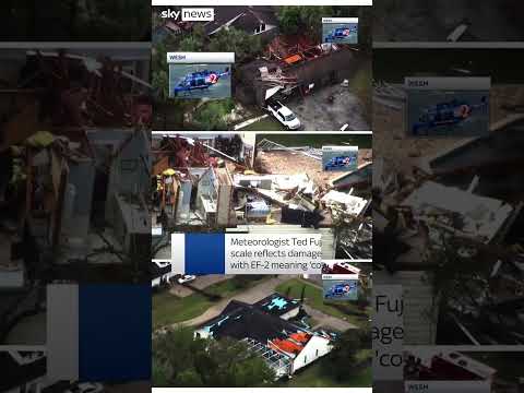 Florida homes levelled by tornado