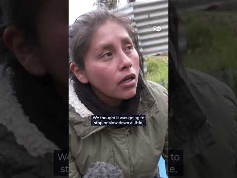 Landslide in La Paz causes chaos | DW News