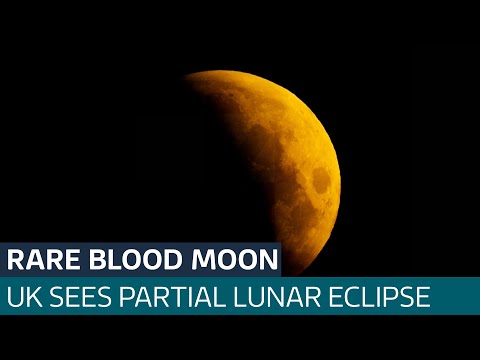 UK stargazers wake up to a rare ‘blood moon’ | ITV News
