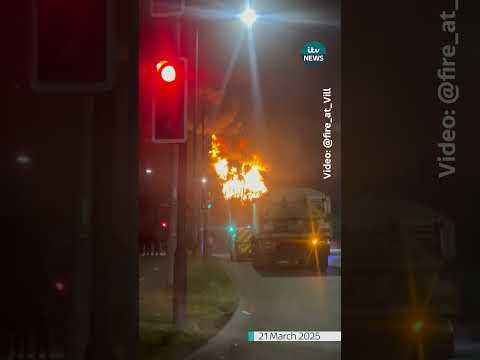Heathrow Airport closed all day after fire #itvnews  #heathrow  #travel  #shorts #breakingnews