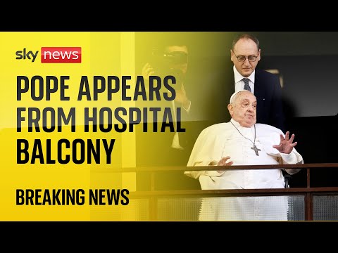 Pope Francis makes his first appearance prior to discharge