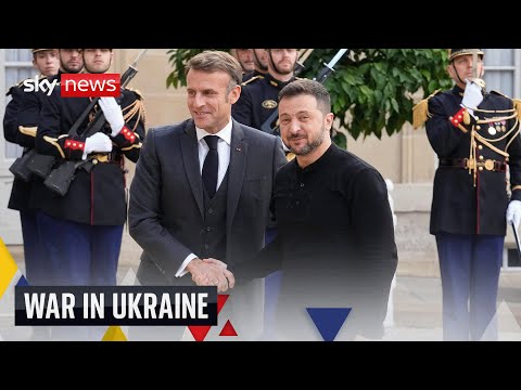 Zelenskyy meets with Macron in Paris