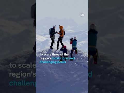 Rescuers rescue hiker stranded on cliff in California | DW News