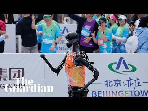 Robots race against humans for first time in Beijing half-marathon