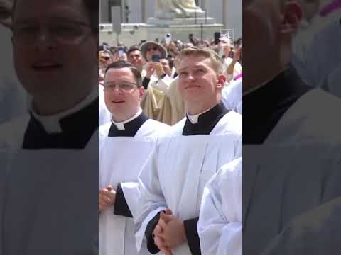 Pope Francis appears on Easter Sunday