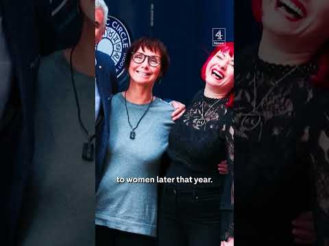 Woman who disguised as man joins Magic Circle