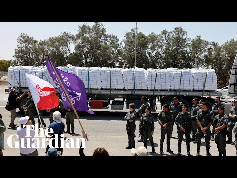 Israeli protesters attempt to block Gaza aid trucks
